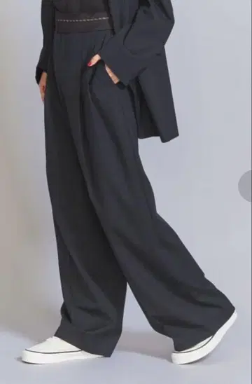 스트라이프 마블 벨트 턱 와이드 팬츠