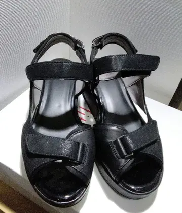fitfit 샌들 24cm 색상 블랙 미사용 새상품