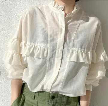 Spick&Span 24SS 코튼 실크 티어드 프릴 슬리브 블라우스