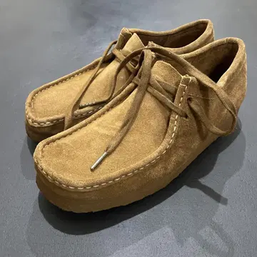 클락스 오리지널스 왈라비 브라운