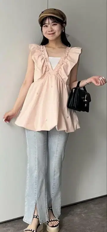 프로즈베일 프릴 V넥 펄 장식 벌룬 베스트 택 포함 새상품