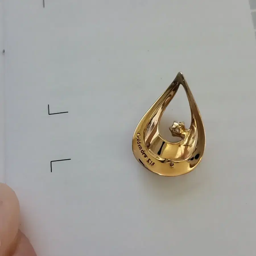 GOLDEN DEW | 골든듀 18k Golden Dew Minidew Romance 3 Pendant