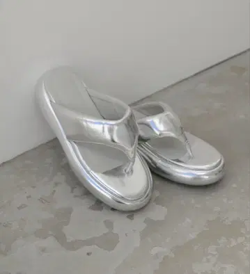 카스타네 샌들