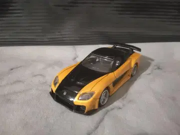 토미카 프리미엄 언리미티드 와일드 스피드 RX7 베일 사이드