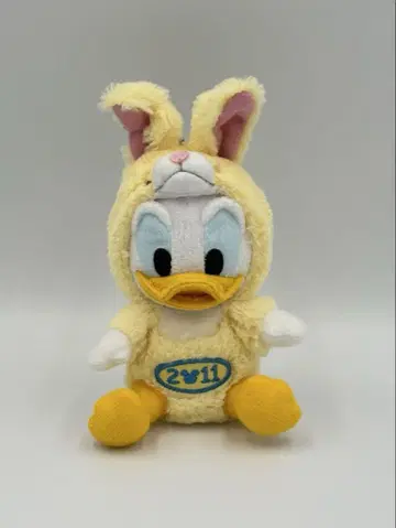 도쿄 디즈니 리조트 2011 토끼의 해 봉제 인형 배지 마스코트 도날드