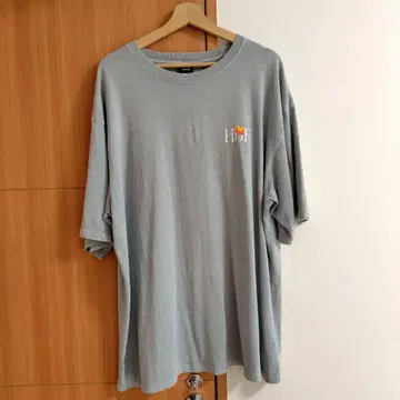 HUF 팝피 티셔츠