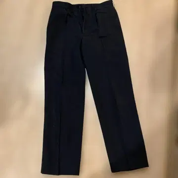 Edition 블랙 슬랙스 투 턱