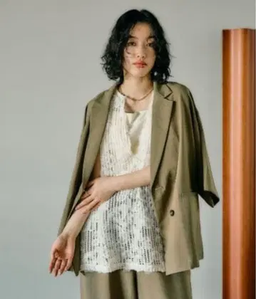 택 포함 새상품 LEPSIM 린넨 느낌 루즈 W5부 소매 자켓 카키 79