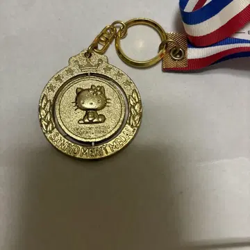 꽤 레어할 것 같네요. 산리오 퓨로랜드 한정판입니다.