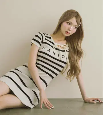 다리치 멀티 보더 니트 미니 원피스 아이보리 FL 1회 착용