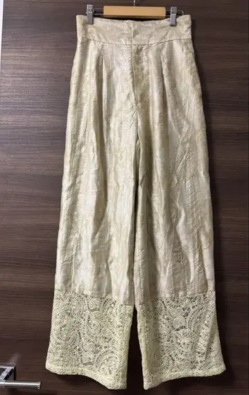 eaphi 베이지 자수 레이스 팬츠