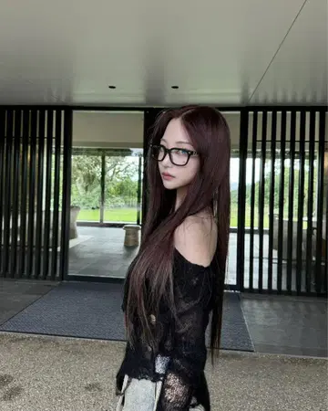 더레드스레드 S 니트 핏 탑 코쿤