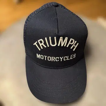 TRIUMPH 트라이엄프 네이비 캡