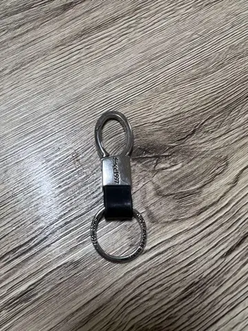 실버 블랙 키링