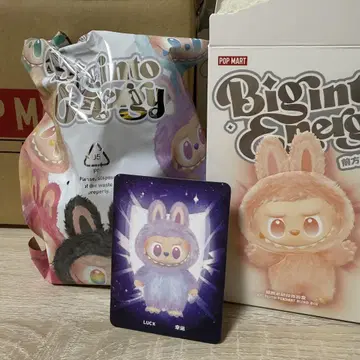 LABUBU THE MONSTERS 에너지에 푹 빠진 라브부