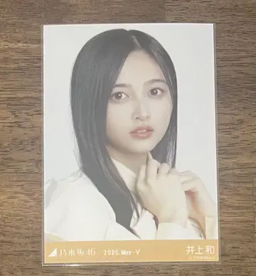노기자카46 브로마이드 빅 보타이 블라우스 이노우에 카즈