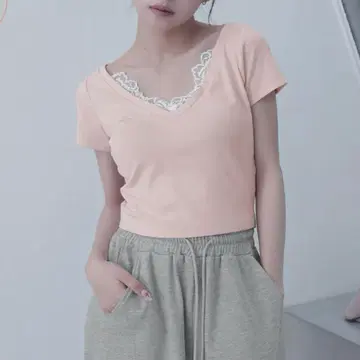 다리치 레이스 V넥 크롭 티셔츠 핑크