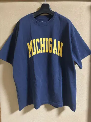 MICHIGAN 로고 티셔츠 L 사이즈 네이비