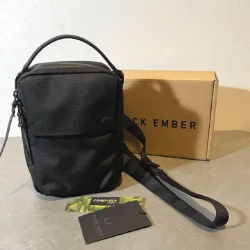 KOMPAK 블랙 엠버 BLACK EMBER 숄더백 사용량 적음