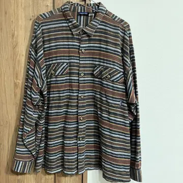 파타고니아 스트라이프 긴팔 셔츠 XL