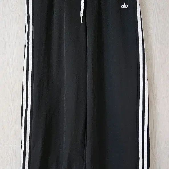 Bad Blood, Edge, Convex, Jogger, Leopard, Black on Bunjang