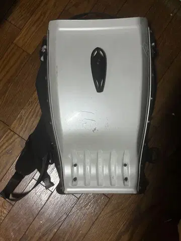밥 루비 화이트 백팩