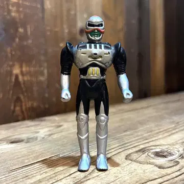 Mighty Robotic Warriors / 로보틱 워리어즈