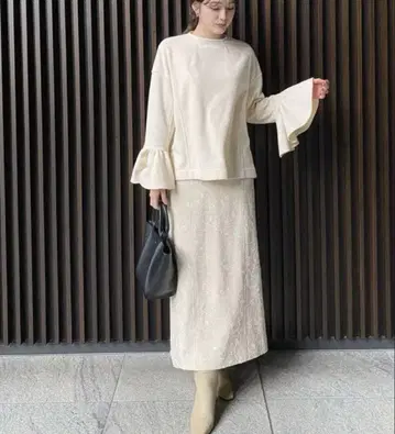 Acka flower pencil skirt 사이즈 1