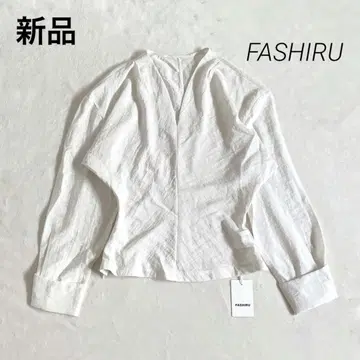 새상품 FASHIRU 허리 쉐이프 블라우스 화이트