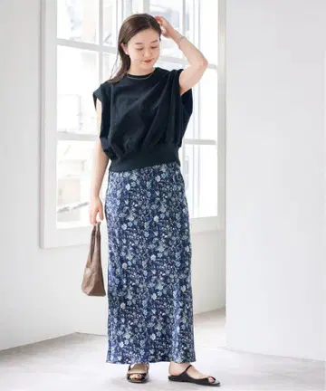 IENA 쭈리 슬리브리스 풀오버