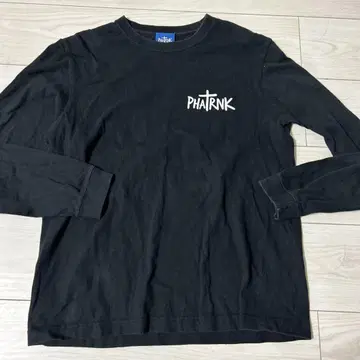 PHATRNK 블랙 긴팔 티셔츠