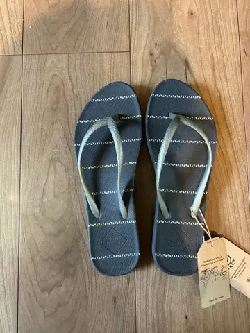 Free Waters 샌들 미사용 23cm