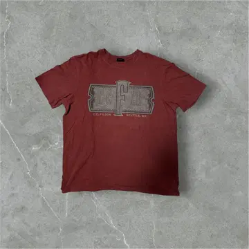 C.C. Filson 버건디 티셔츠