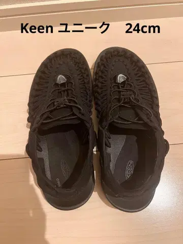 KEEN 유니크 블랙 샌들 24cm