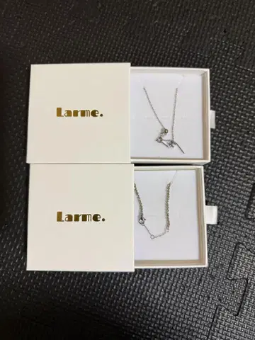 Larme. 실버 목걸이 2개 세트