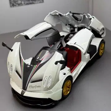 Pagani Huayra 미니어처 모델