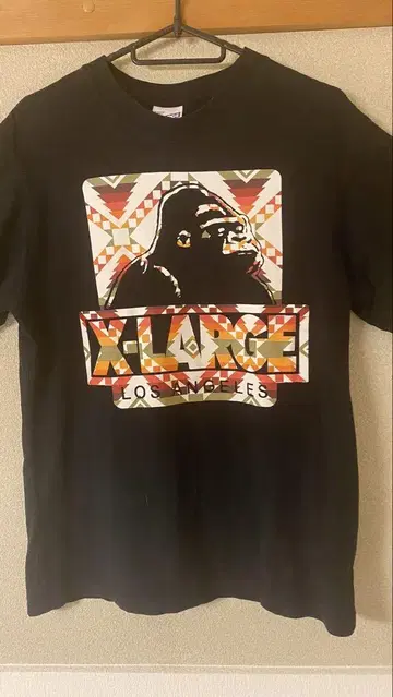 X-LARGE 고릴라 프린트 티셔츠 블랙