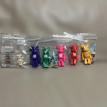 베어브릭 basic 5개와 child