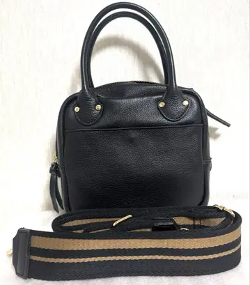 (새상품급) Gready Brilliant 가죽 미니 스퀘어 토트
