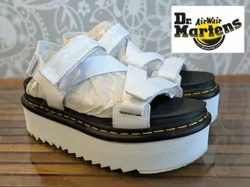 Dr.Martens 정품 KINBER 닥터마틴 통굽 샌들