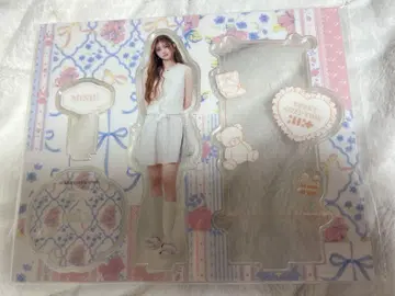 ILLIT Minju 아크릴 스탠드