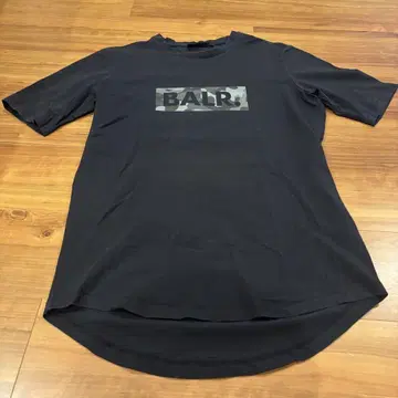 BALR. 블랙 카모플라주 로고 티셔츠 M 사이즈 카모플라주 볼러