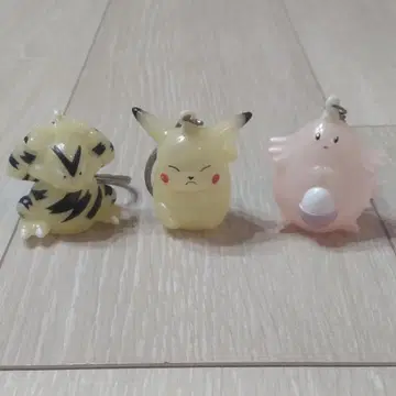포켓몬 키링 축광 타입 피카츄 엘레부 럭키
