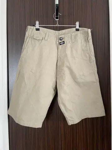 더블 팩토리 베이지 숏 팬츠 백 포켓 부착 L
