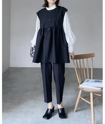 She's Closet 개더 페플럼 베스트 탑 & 팬츠 셋업