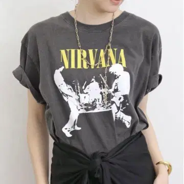 L'Appartement 라빠르망 별주 NIRVANA 반팔 티셔츠