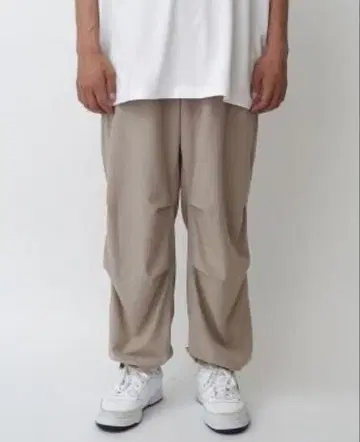 UNIVERSAL PRODUCTS 코튼 린넨 필드 팬츠