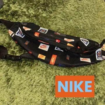 나이키 백 숄더백 나이키 로고 새상품급 블랙