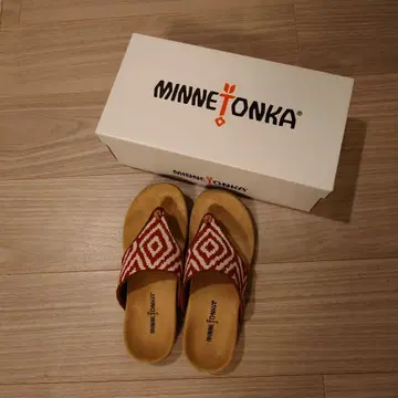 MINNETONKA Mara 플립플랍 레드 프레즈노 23