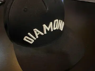 DIAMOND SUPPLY 캡
